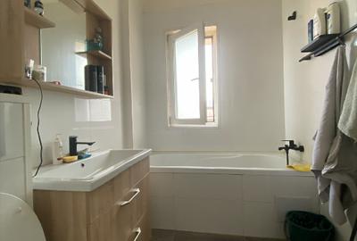 Apartament cu 3 camere semidecomandat, mobilat în Florești - 2