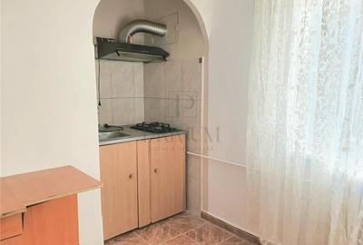 Aradului - 3 camere - spatios - 2 bai - etaj intermediar - ZONA EXCELENTA - 5