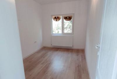 Casă cu 3 camere cu Teren 700 Mp în Corbu - 8