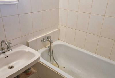 Apartament cu 2 camere decomandat în Rahova - 3
