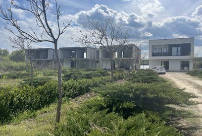 Casă cu 4 camere în Central - 2