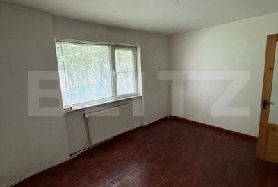 Apartament cu 3 camere, decomandat, zona George Enescu - 3