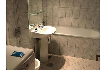 Apartament cu 4 camere în Central - 1