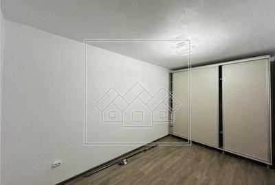 Ap decomandat, la cheie, 55 mp utili + balcon, Cisnadie - 15