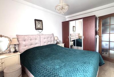 Apartament cu 3 camere semidecomandat, mobilat în Drumul Taberei