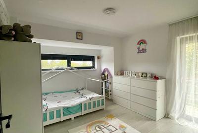 Casă cu 4 camere în Lunca Calnicului - 1