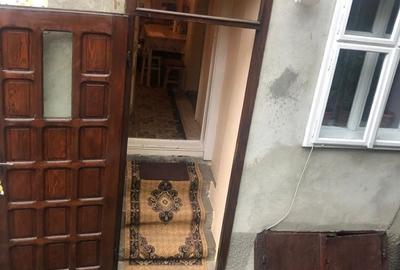 Casă cu 4 camere în Central - 3