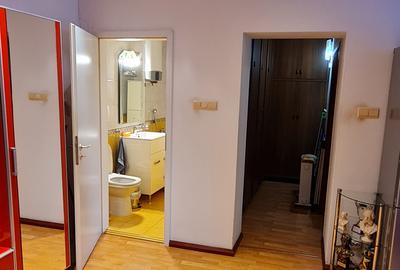 Inchiriez apartament 2 camere central - 3