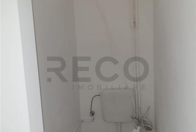 Spatiu comercial la in Rogerius zona Lacul Rosu - 3