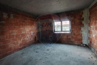 Casă cu 6 camere cu Teren 1025 Mp în Ciușlea - 8