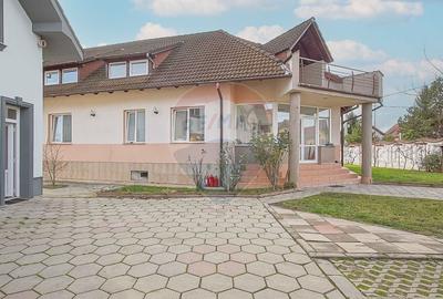 Casă individuală cu 9 camere cu Canalizare în Primăverii - 3
