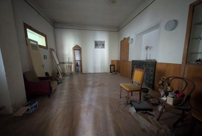 Spatiul comercial/Cladire de birouri/160 mp - 12