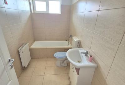 Apartament cu 3 camere decomandat în Spitalul Județean - 11