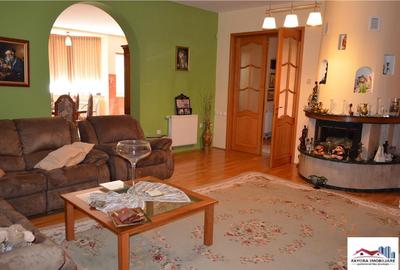 Casa Superba de Inchiriat Mobilata Lux in Sangeorgiu de Mure - 4