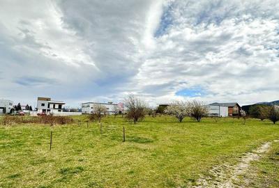 Teren de 1160 mp, în Astra