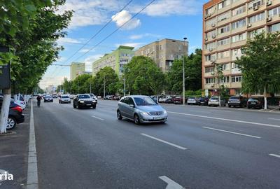 Spațiu comercial, de 50 mp, în Unirii - 3