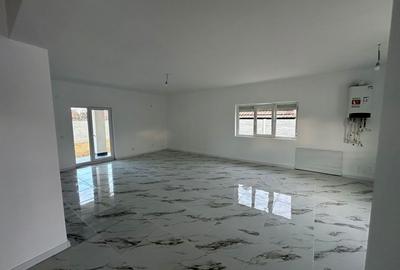 Casă cu 3 camere cu Canalizare în Sântandrei - 6