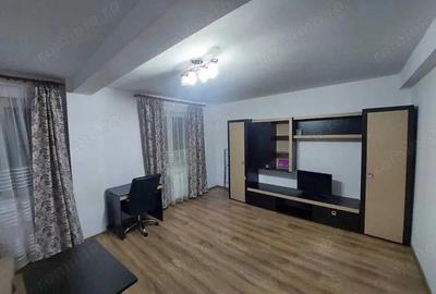 Garsonieră decomandată în Tudor