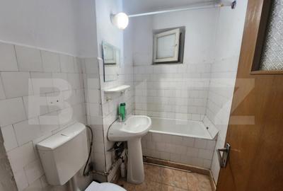 Apartament 3 camere, 75 mp, zona Cetate - 2