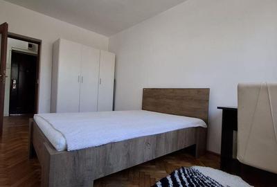 Apartament cu 3 camere decomandat în Gruia - 16