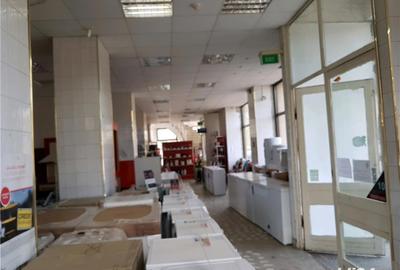 Spațiu comercial, de 688 mp, în Central - 1