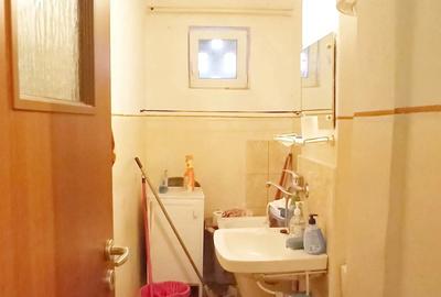 Apartament cu 2 camere de vanzare - Zona Micro 15 - 5