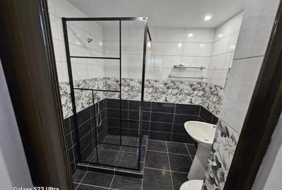 Apartament cu 3 Camere Decomandate-Parter-Zona Burdujeni-CuzaVoda 2 - 3