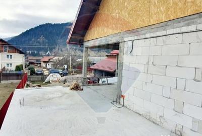 Casă cu 7 camere cu Garaj în Sabasa - 12