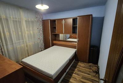 Inchiriez apartament doua camere in Micalaca zona 300 - 12