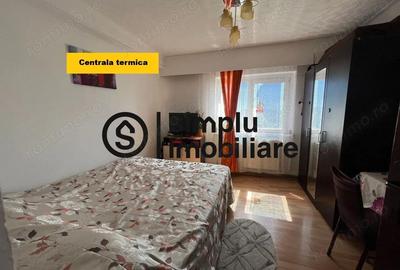 Apartament cu 3 camere decomandat în 1 Mai - 4