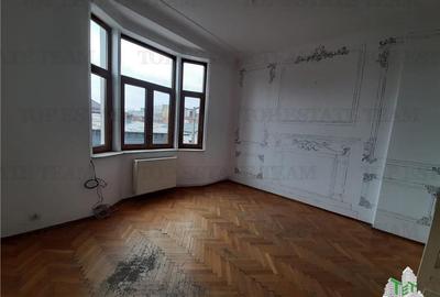 Apartament cu 4 camere decomandat în Calea Călărașilor - 7