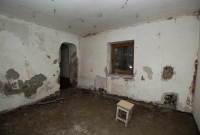 Casă cu 6 camere cu Canalizare în Central - 20