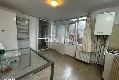 Casă cu 1 camere decomandat cu Canalizare în Sărărie - 3