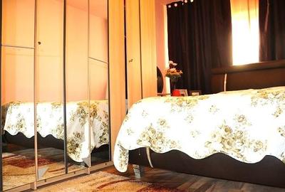 Apartament cu 3 camere decomandat în Micro 4 - 5