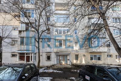 Apartament cu 3 camere semidecomandat, mobilat în Cornișa - 26