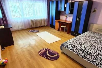 Garsonieră decomandată, mobilată în Veteranilor