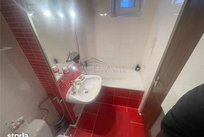 Apartament cu 3 camere decomandat în George Enescu