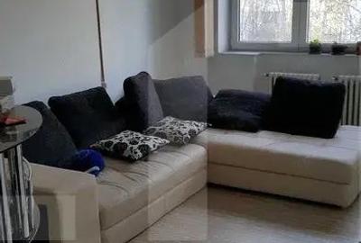 Apartament cu 3 camere decomandat în Central - 1