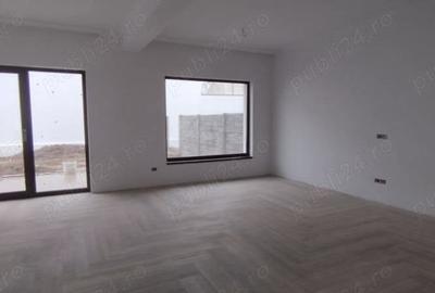 Casă cu 4 camere în Central - 4