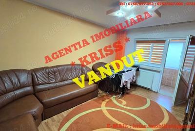Apartament cu 4 camere decomandat în Găvana - 4