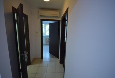 Apartament cu 3 camere decomandat, mobilat în Titan - 3
