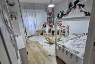 Apartament cu 3 camere ?i 4 balcoane la 10 minute de metrou - 14