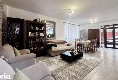 Casă cu 5 camere cu Teren 700 Mp în Central - 12