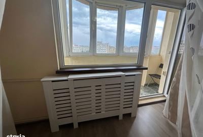 Garsonieră decomandată, mobilată în Tei