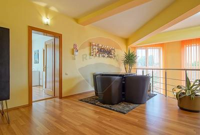 Casă individuală cu 10 camere cu Teren 1300 Mp în Hălchiu - 36