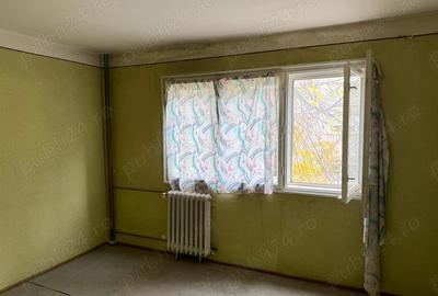 Apartament cu 3 camere decomandat în Decebal - 9