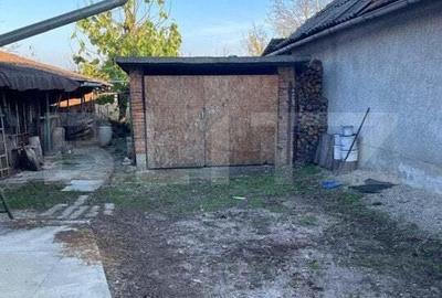 Casă cu 5 camere cu Teren 986 Mp în Pericei - 10