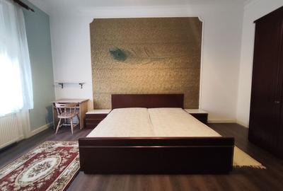 APARTAMENT 3 CAMERE ZONA SINAIA - 3