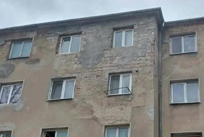 Garsonieră nedecomandată în Petros - 2