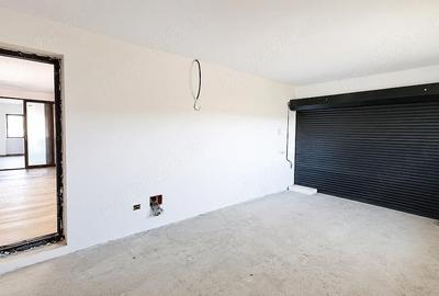 Casă cu 4 camere cu Teren 3690 Mp în Milcovul - 2